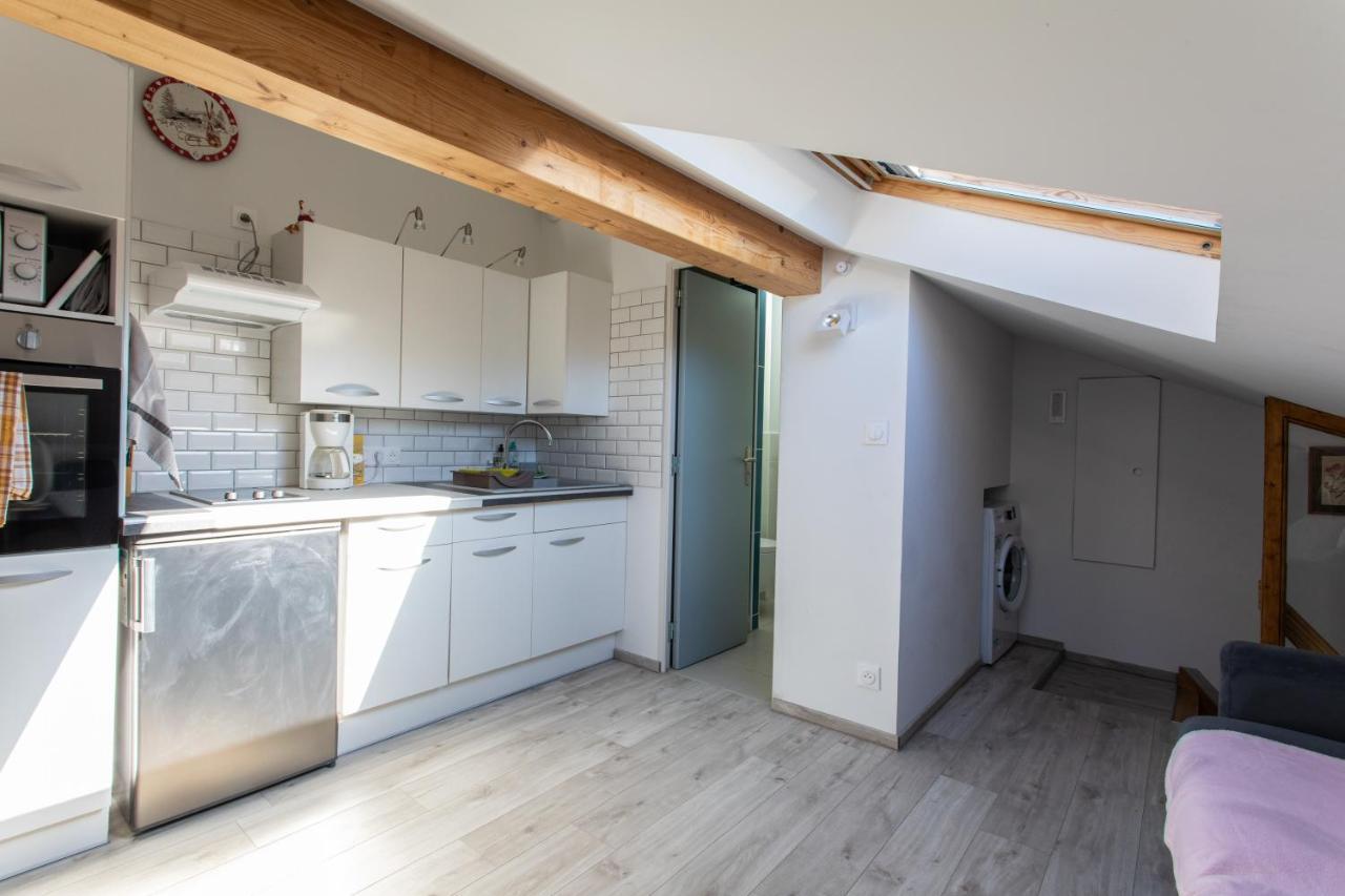 Le Coq Charmant Petit Studio En Centre Ville D'Embrun Buitenkant foto