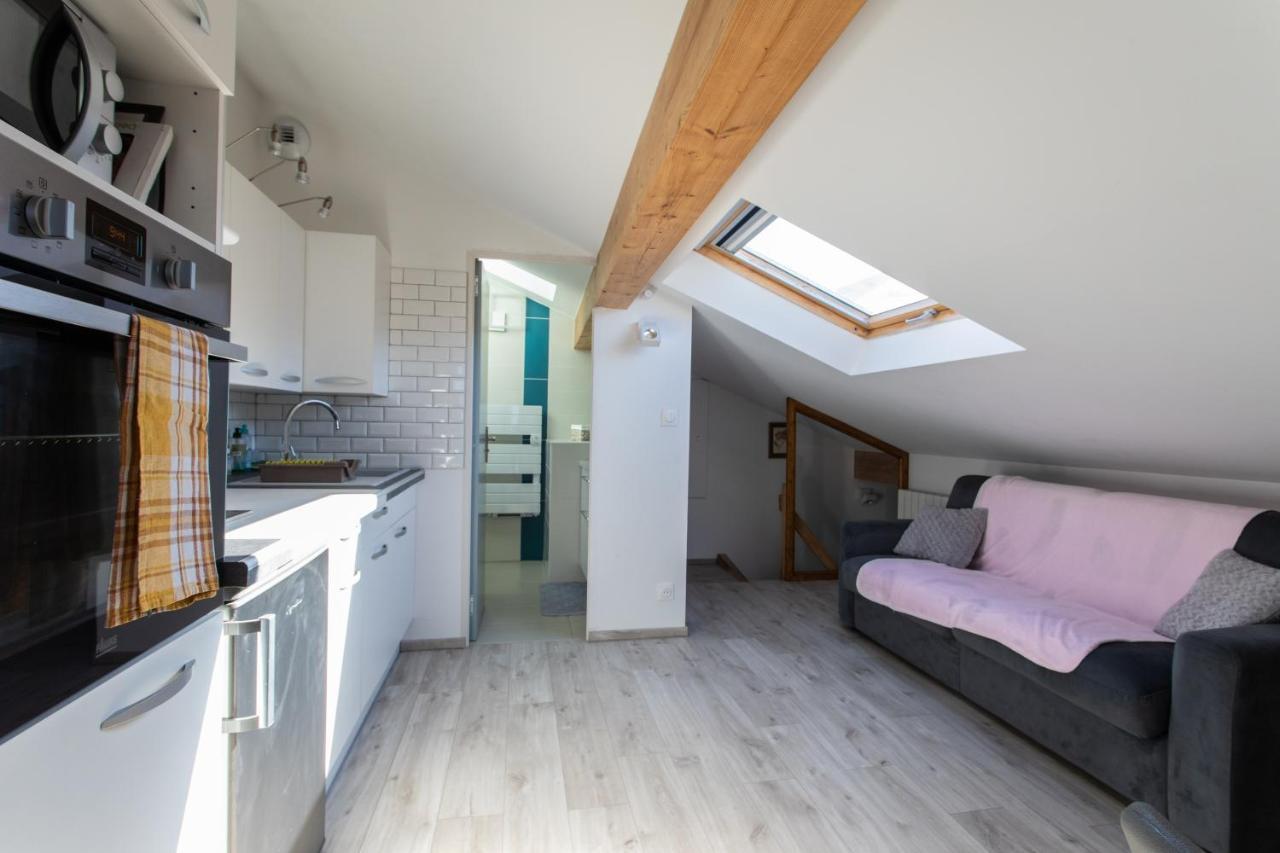 Le Coq Charmant Petit Studio En Centre Ville D'Embrun Buitenkant foto
